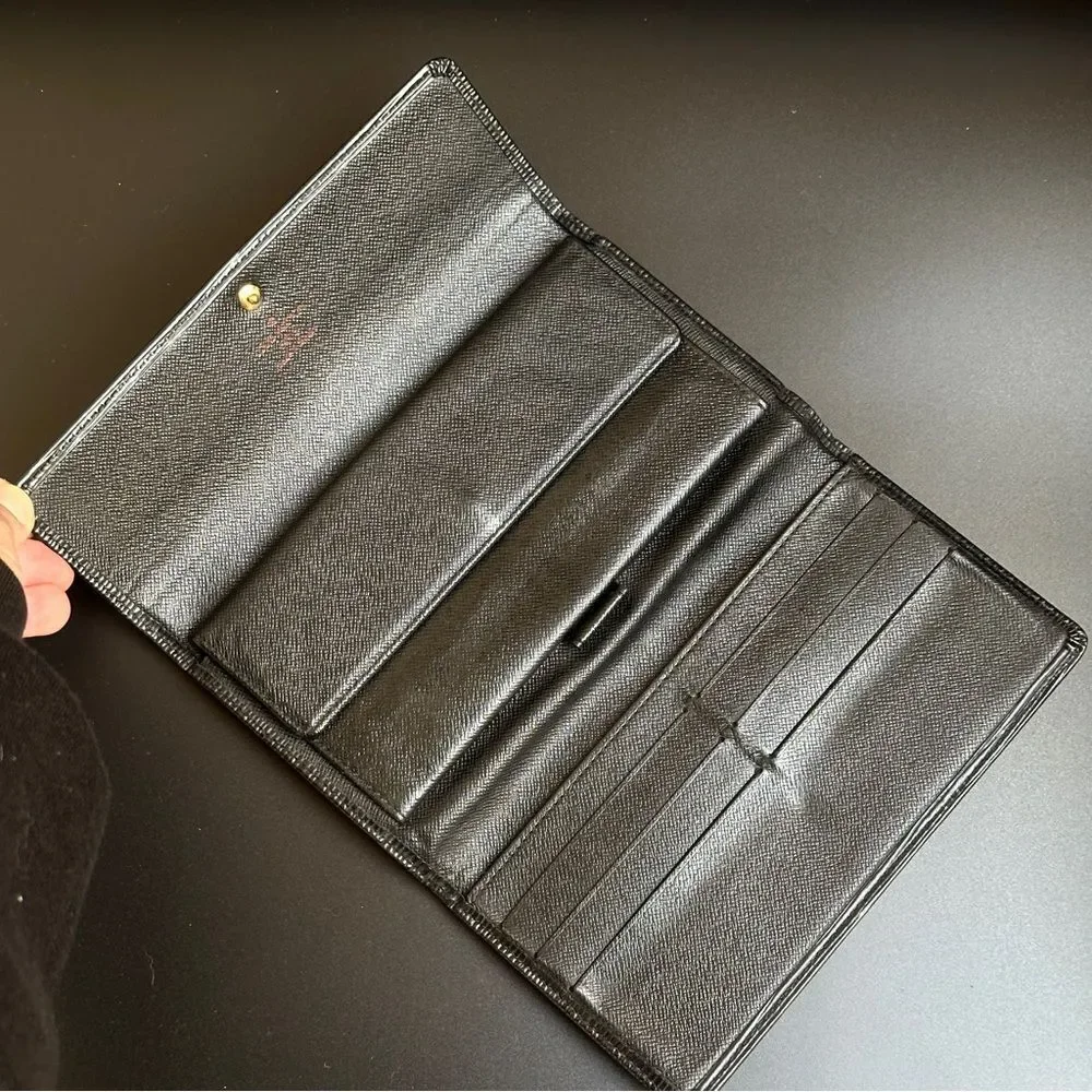 Louis Vuitton Epi‎ Sarah Long Wallet Black